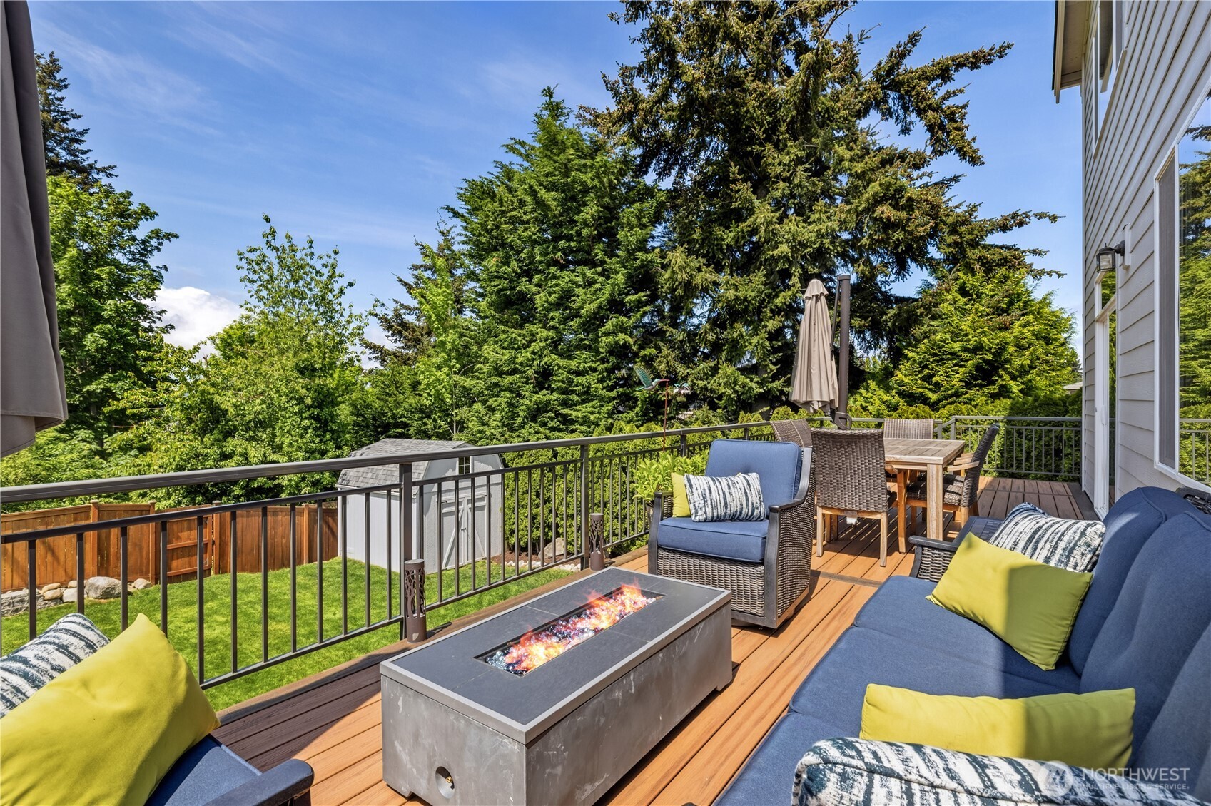 5001 70th Place Property Photo 35