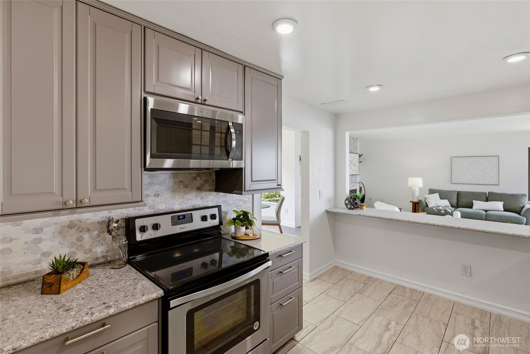 1737 Harbor Avenue S-306 Property Photo 8