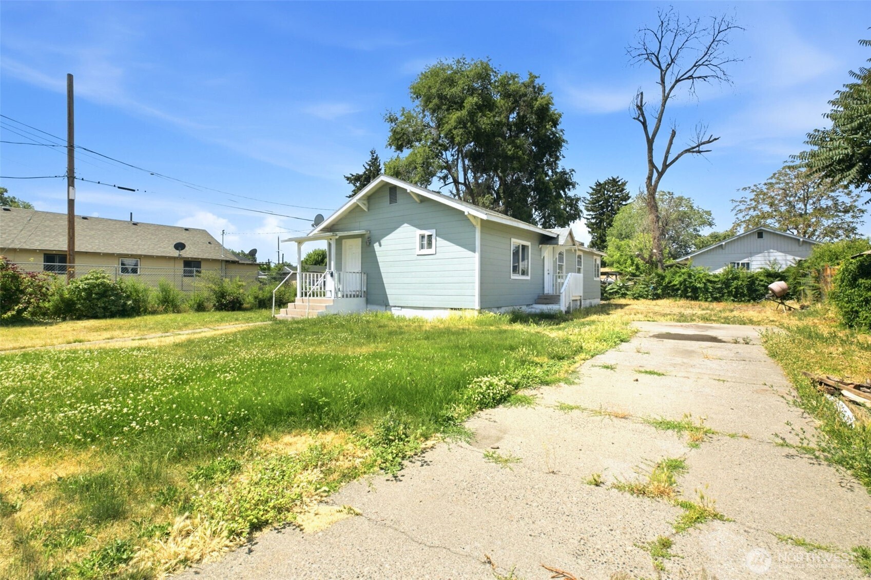 10 S 10th Street Property Photo 3