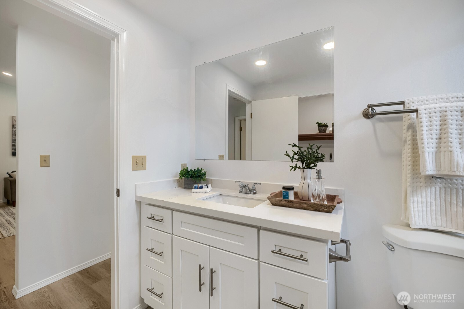 3929 Hoffman Court Property Photo 19