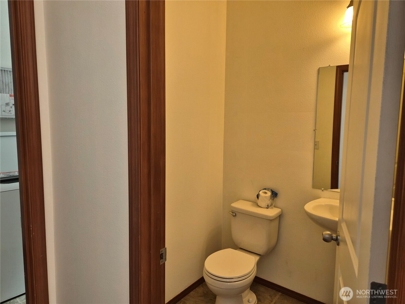 8230 54th Court Property Photo 3