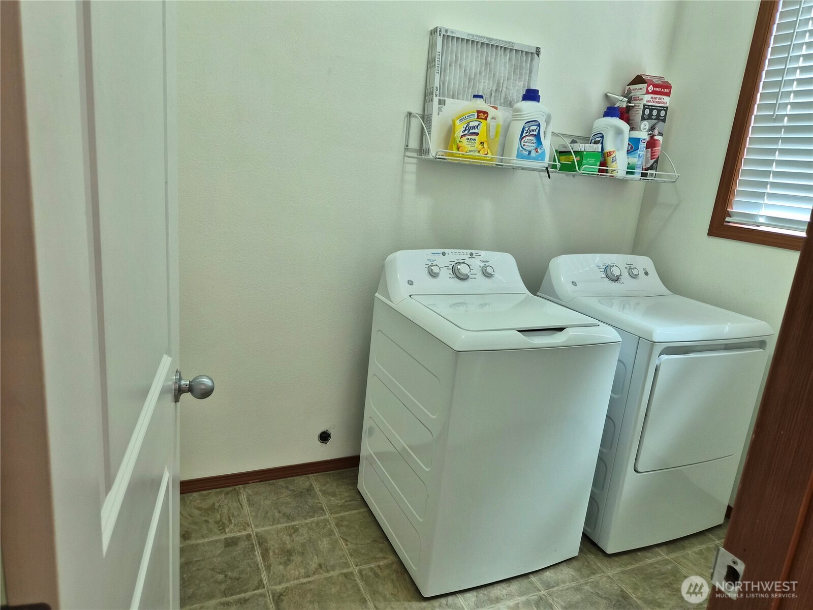 8230 54th Court Property Photo 4