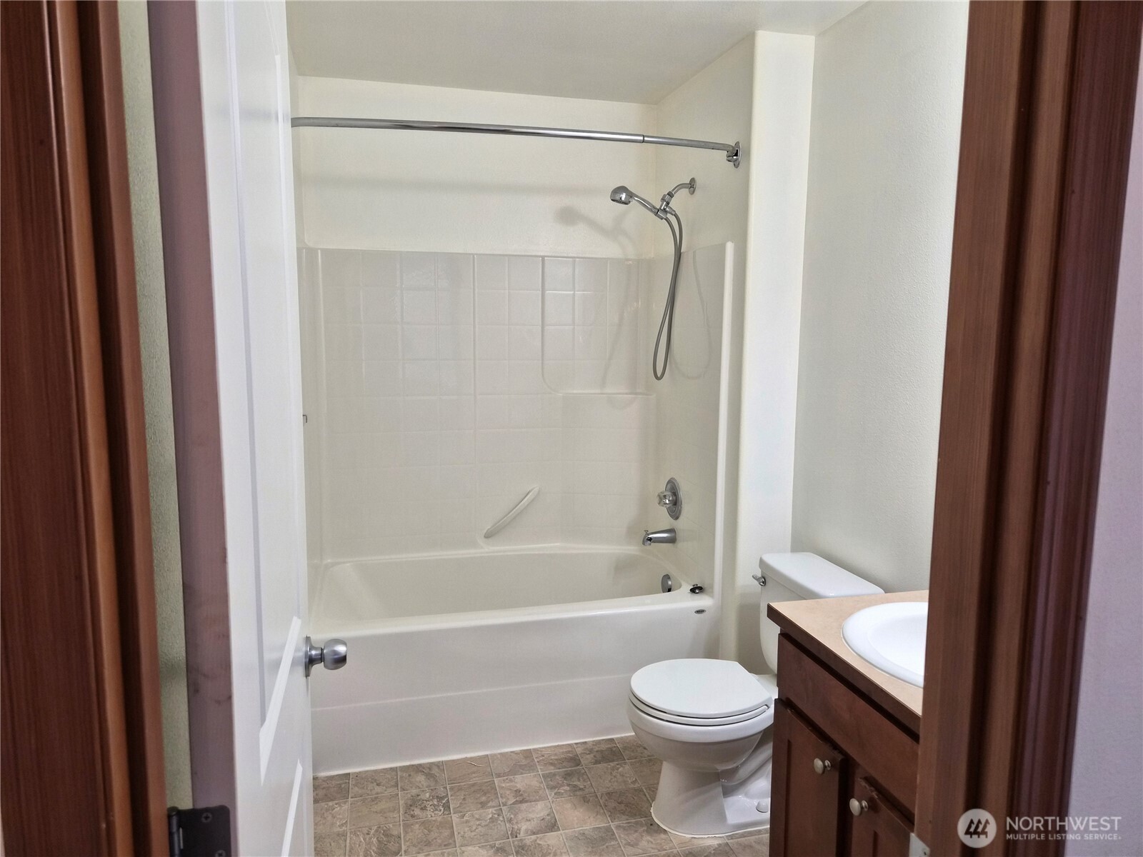 8230 54th Court Property Photo 7
