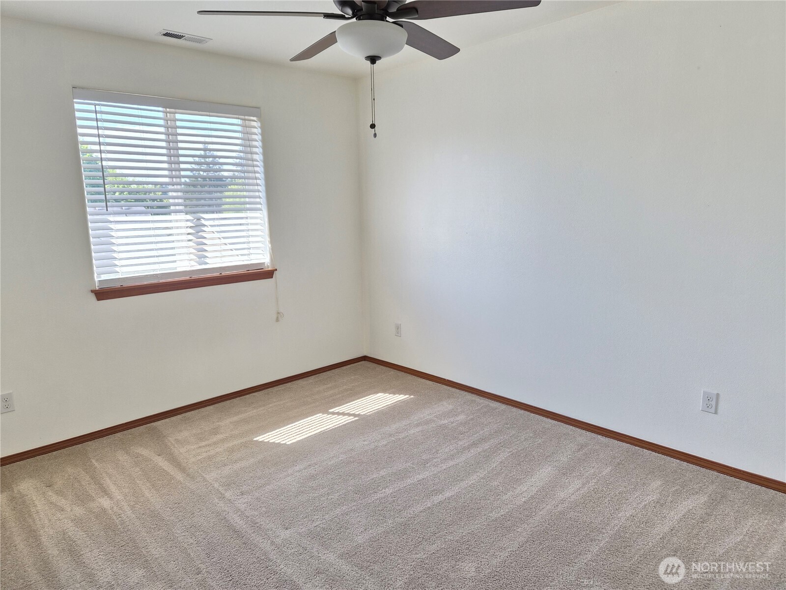 8230 54th Court Property Photo 10