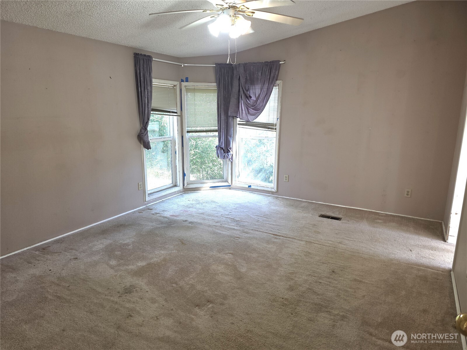 2421 S 370th Place 63 Property Photo 11