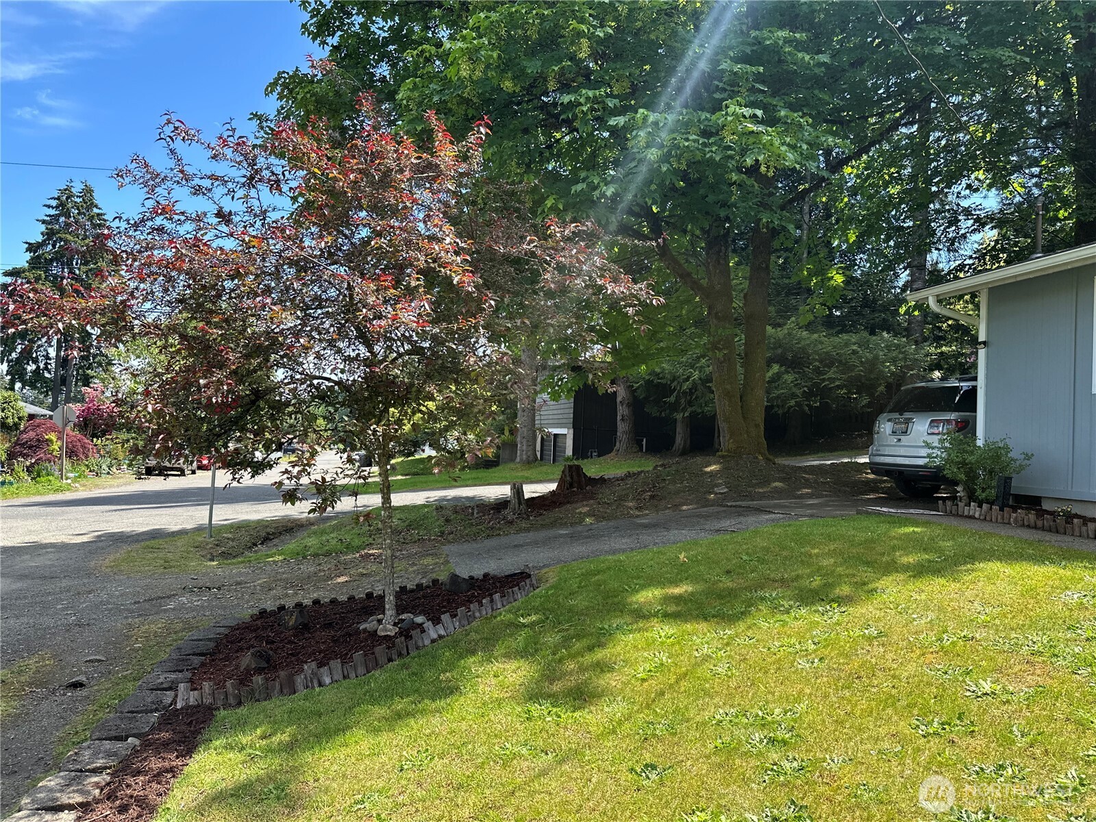 705 Grandview Avenue Property Photo 3