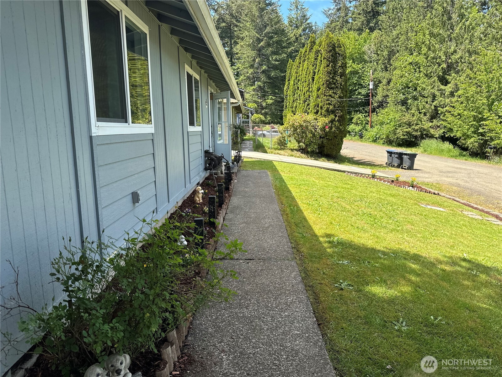 705 Grandview Avenue Property Photo 5