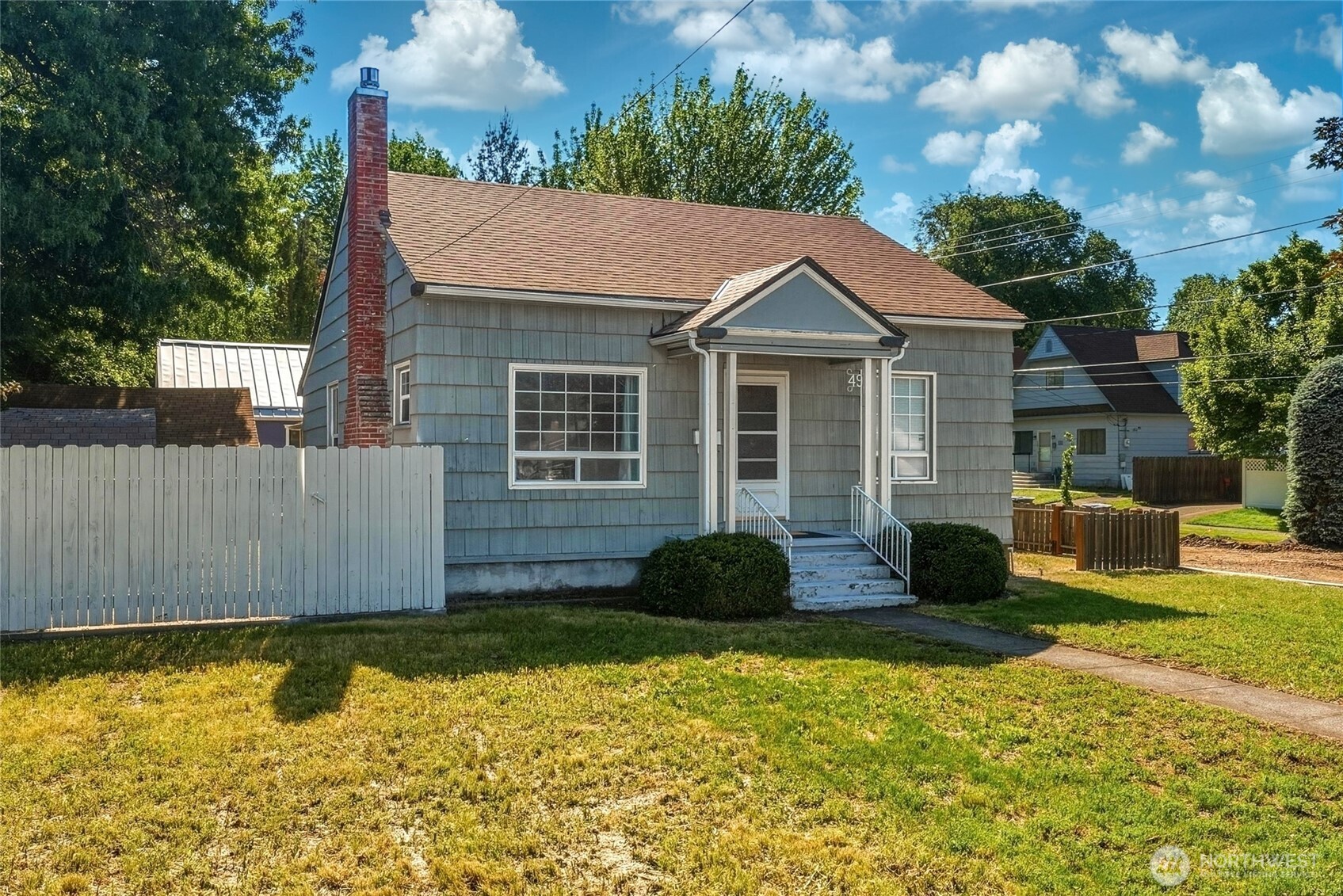 49 S Clinton Street Property Photo 1