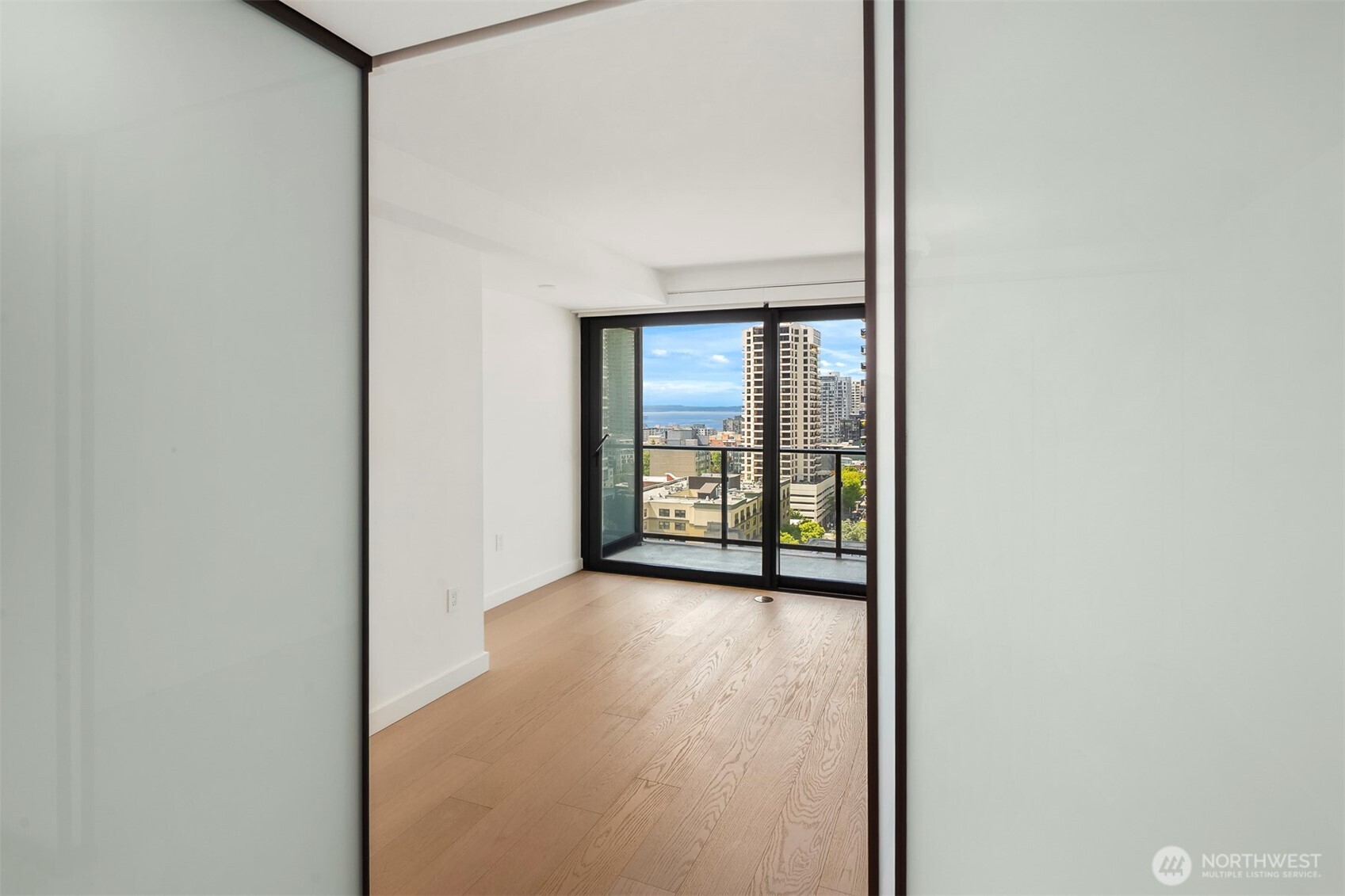 300 Virginia Street 1113 Property Photo 14