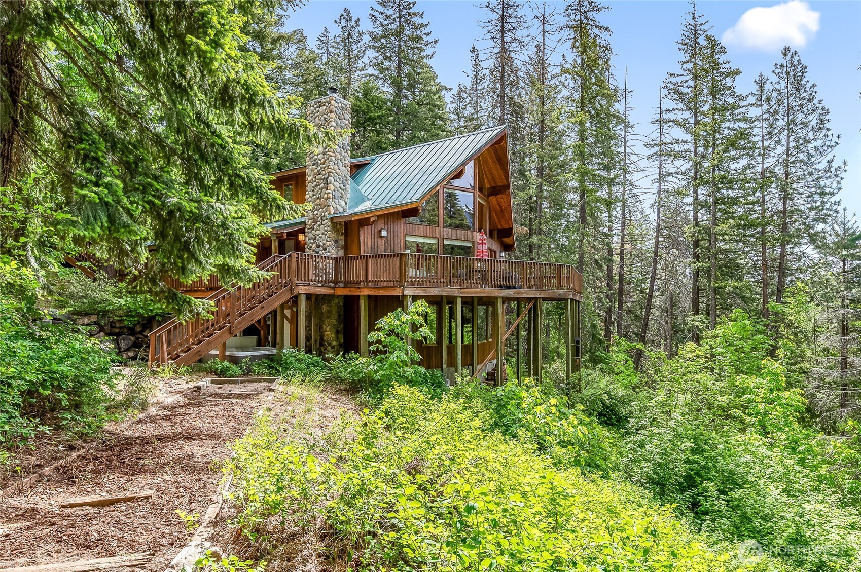 16761 Lakeview Drive Property Photo 4