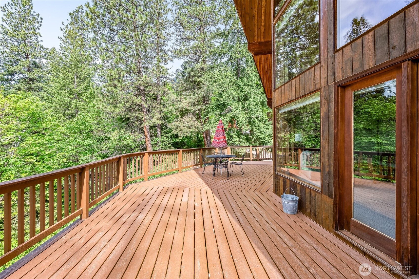 16761 Lakeview Drive Property Photo 22
