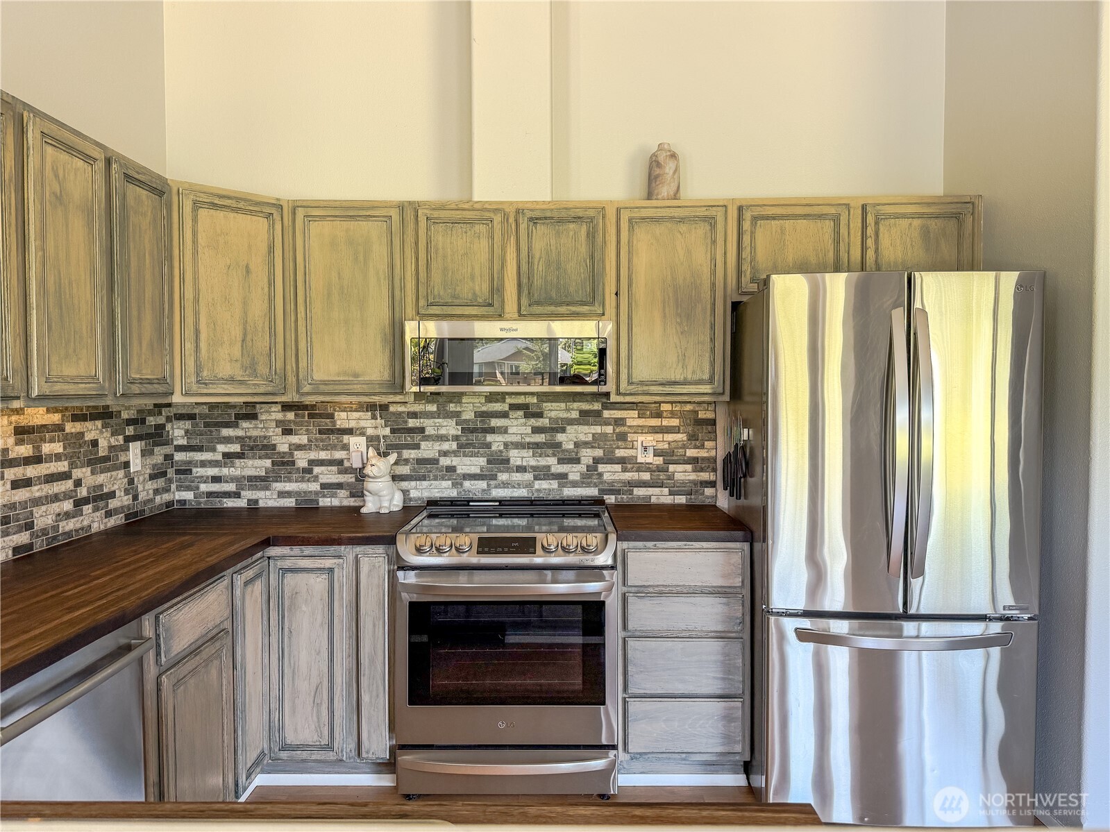 526 Canal Drive Property Photo 11
