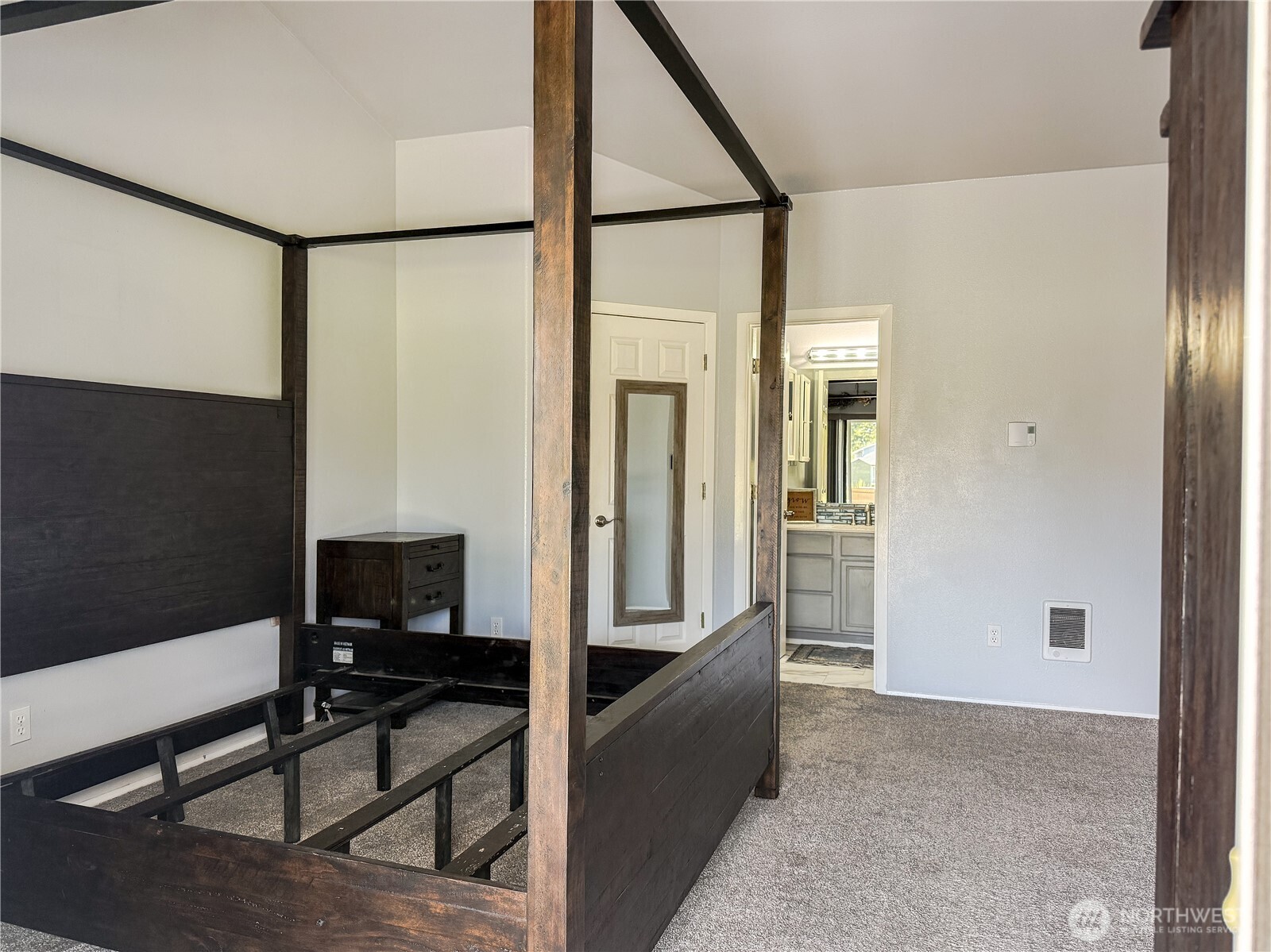 526 Canal Drive Property Photo 15