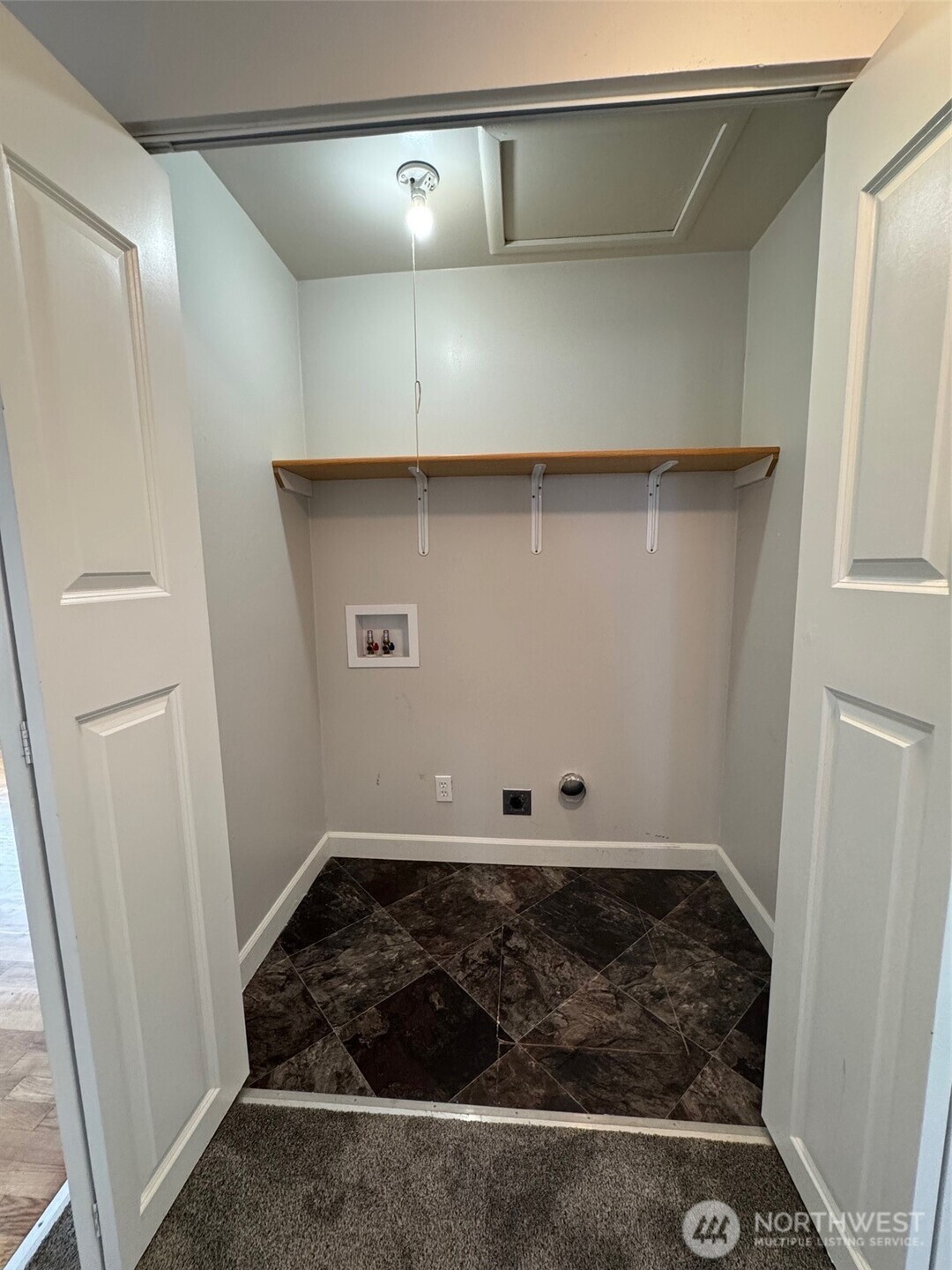 610 S Grand Drive Property Photo 13