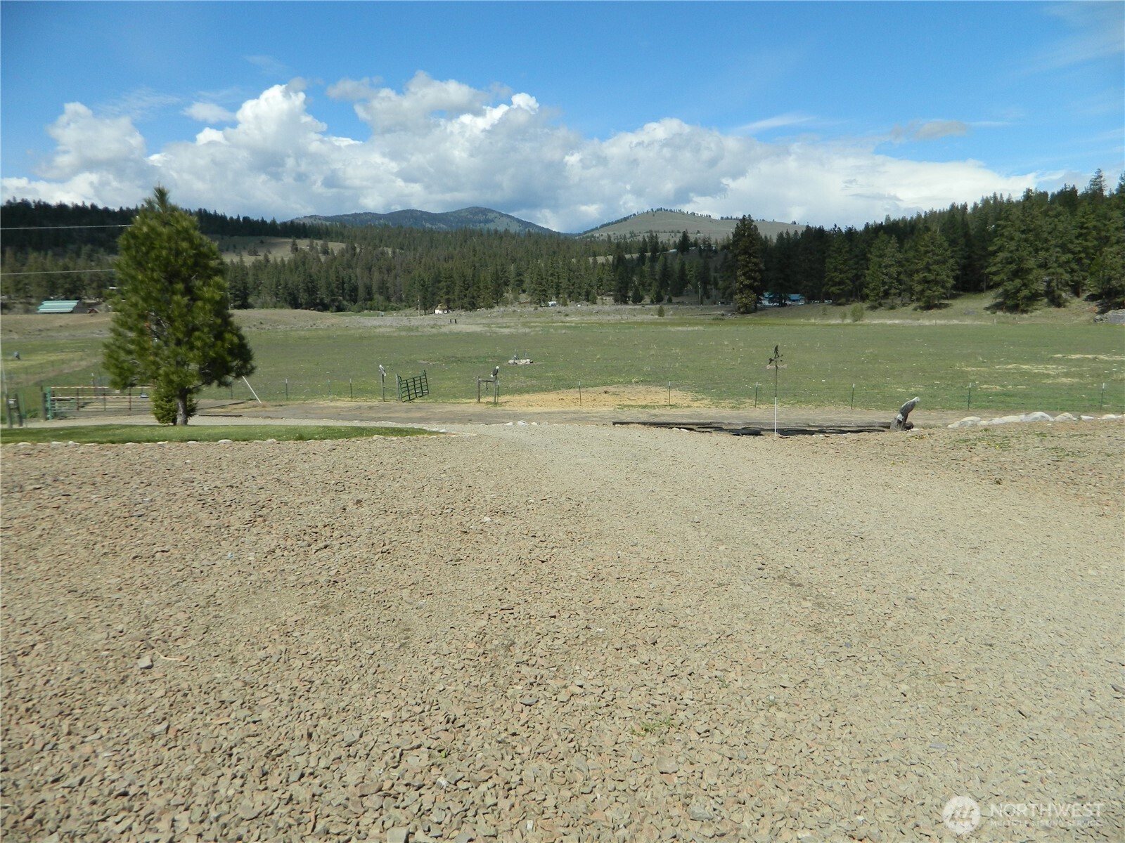 29 Duck Flats Road Property Photo 5