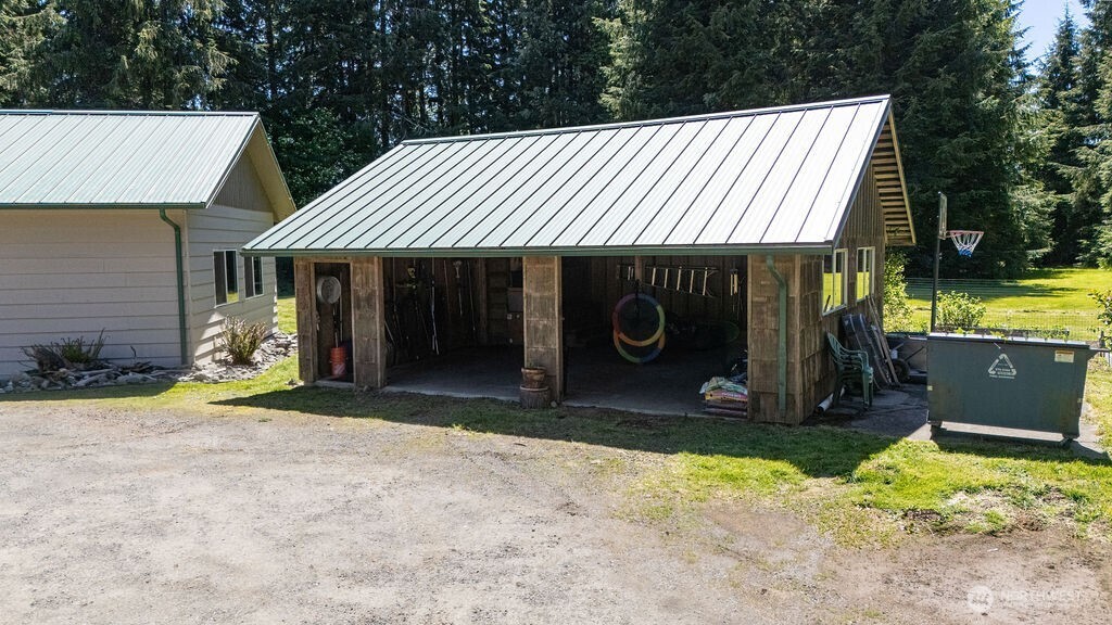 1399 Mora Road Property Photo 5