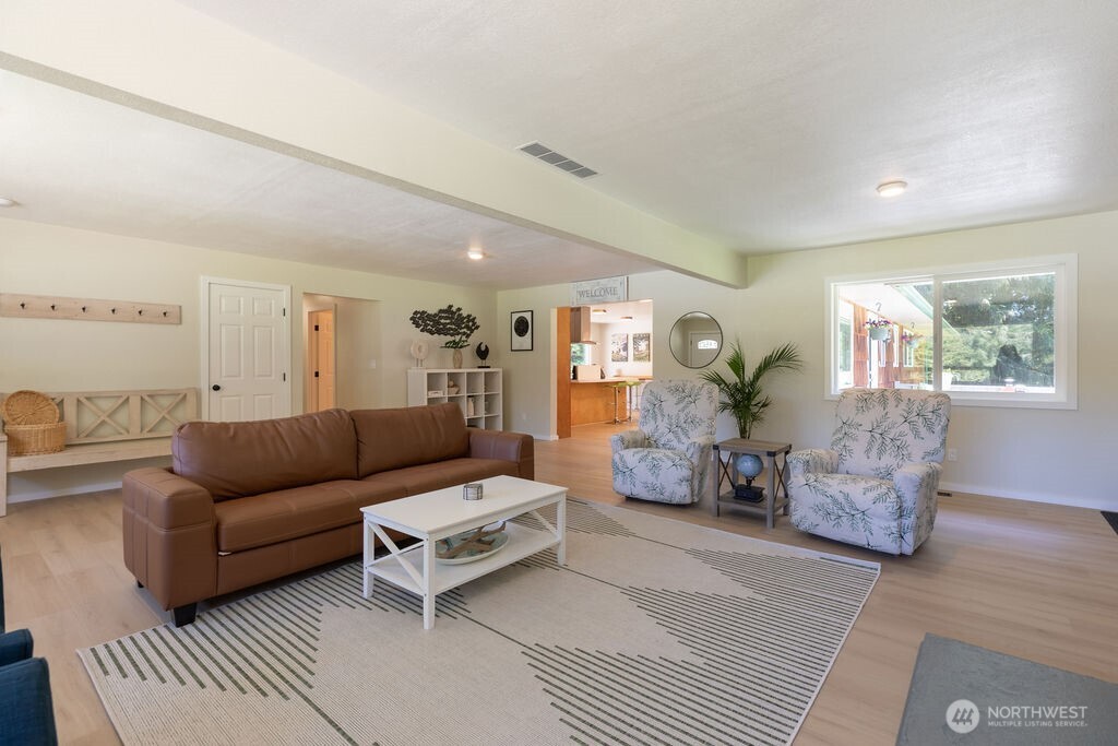 1399 Mora Road Property Photo 8