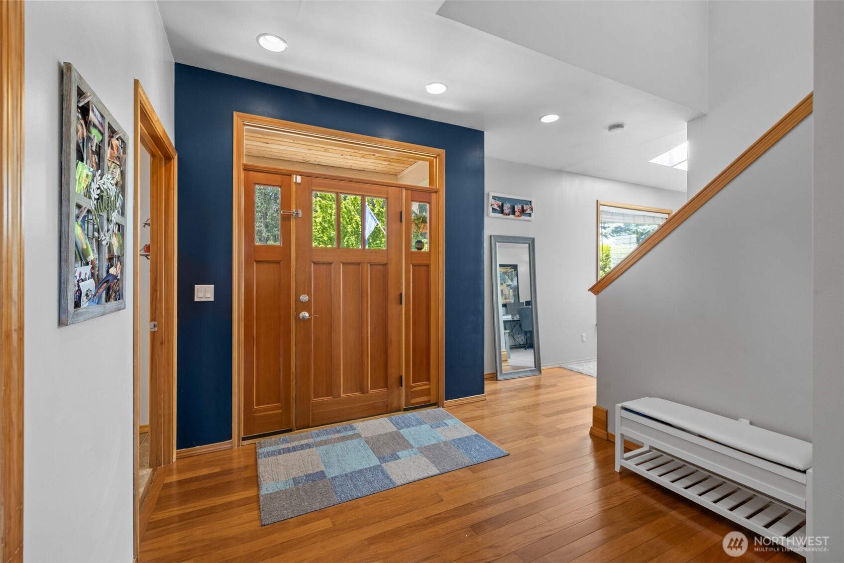 2201 W 16th Street Property Photo 4