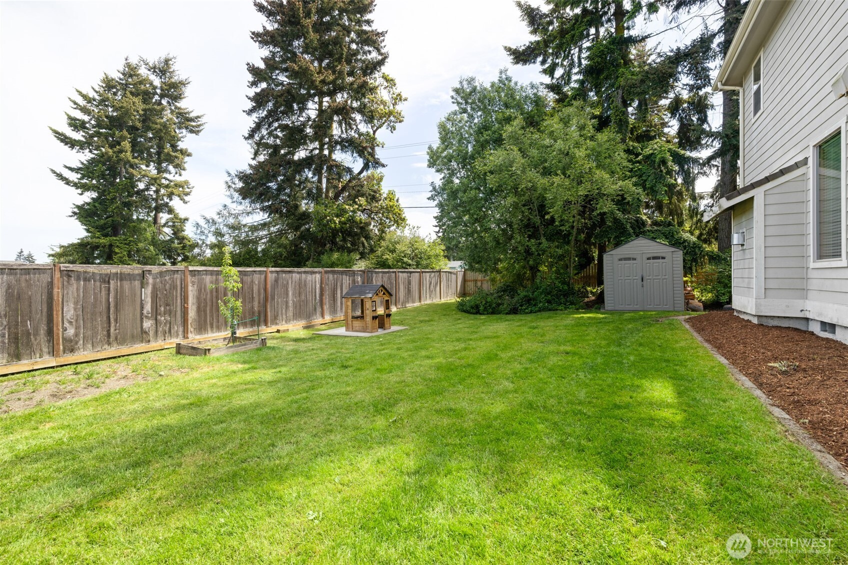 2201 W 16th Street Property Photo 15