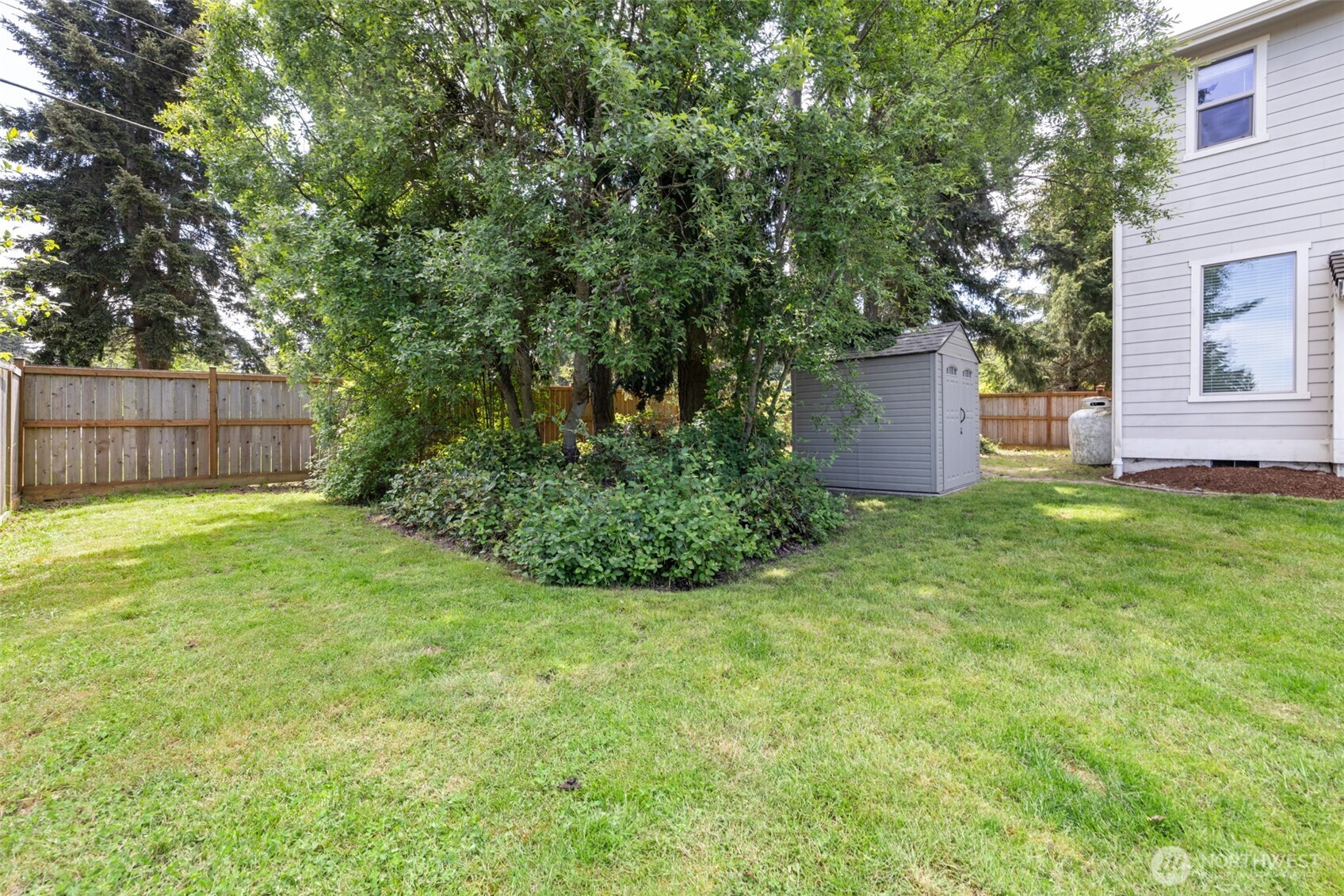 2201 W 16th Street Property Photo 17