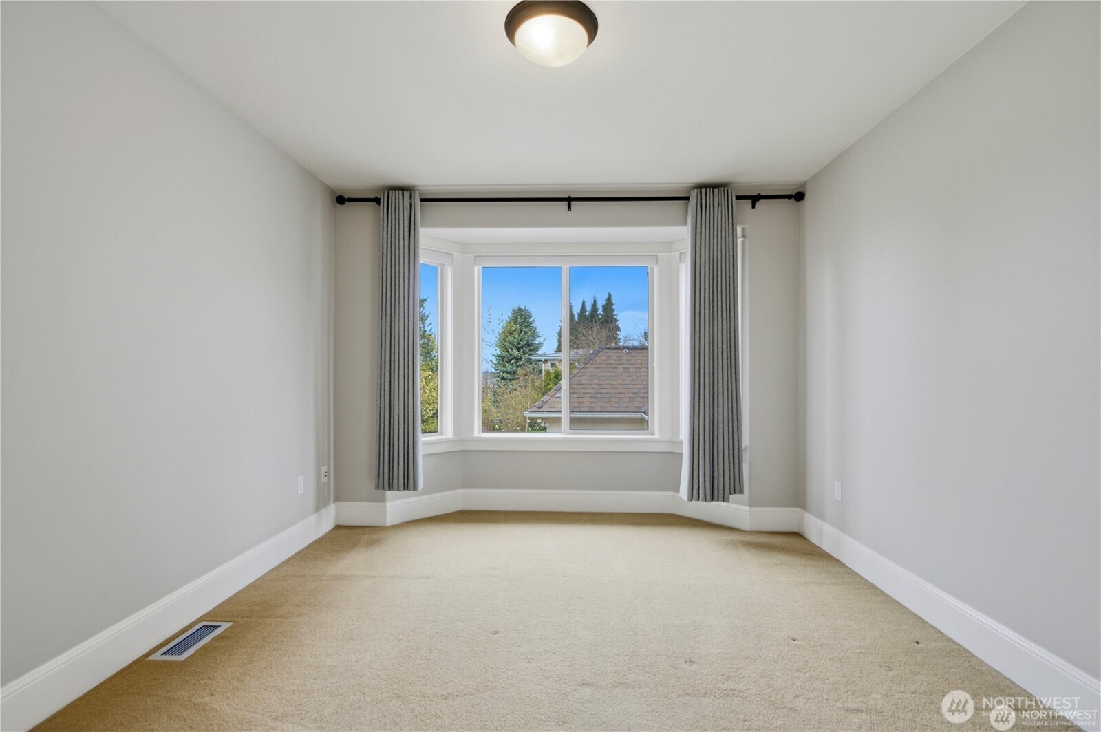 217 7th Avenue Property Photo 29