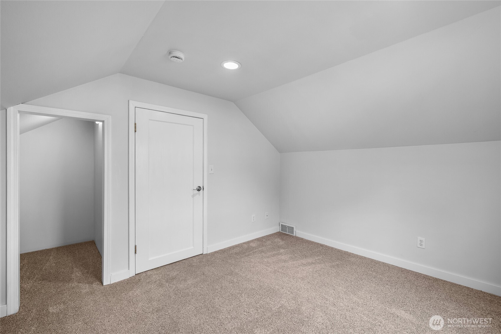 4144 N 30th Street Property Photo 25