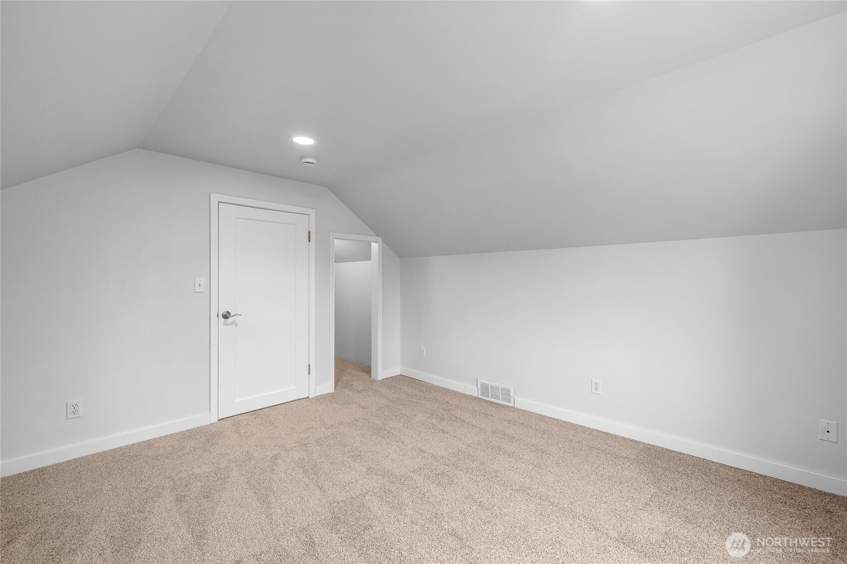 4144 N 30th Street Property Photo 27