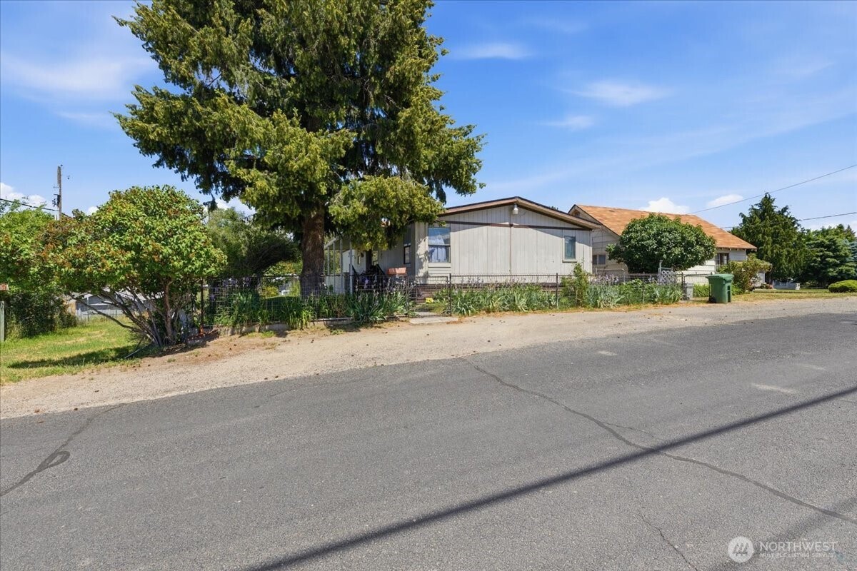 415 Sunny Drive Property Photo 30