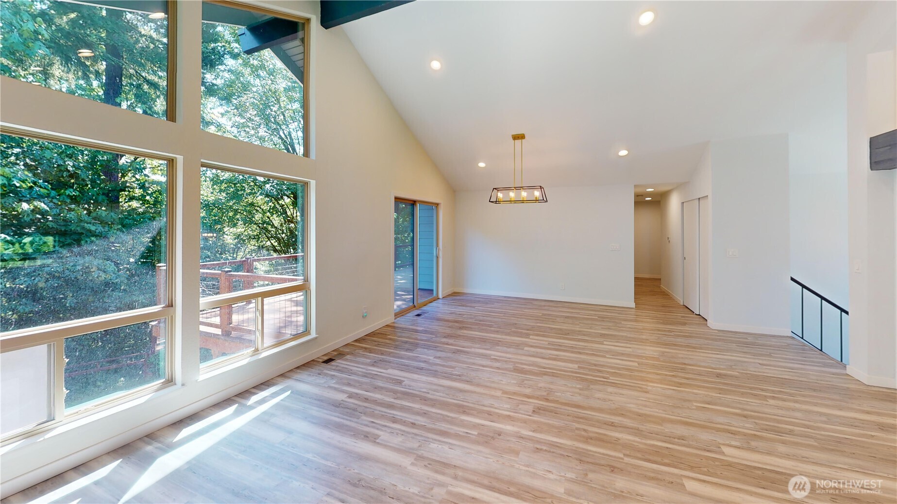 14340 93rd Avenue Property Photo 5
