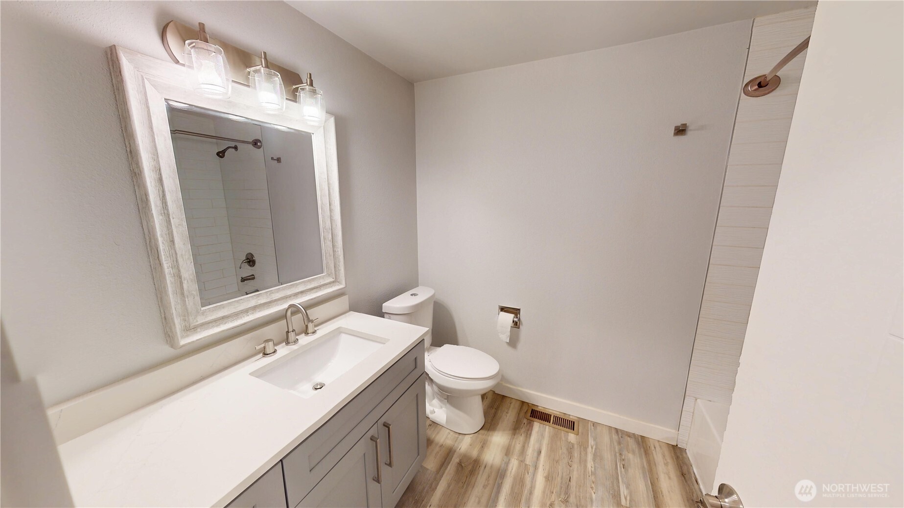14340 93rd Avenue Property Photo 9