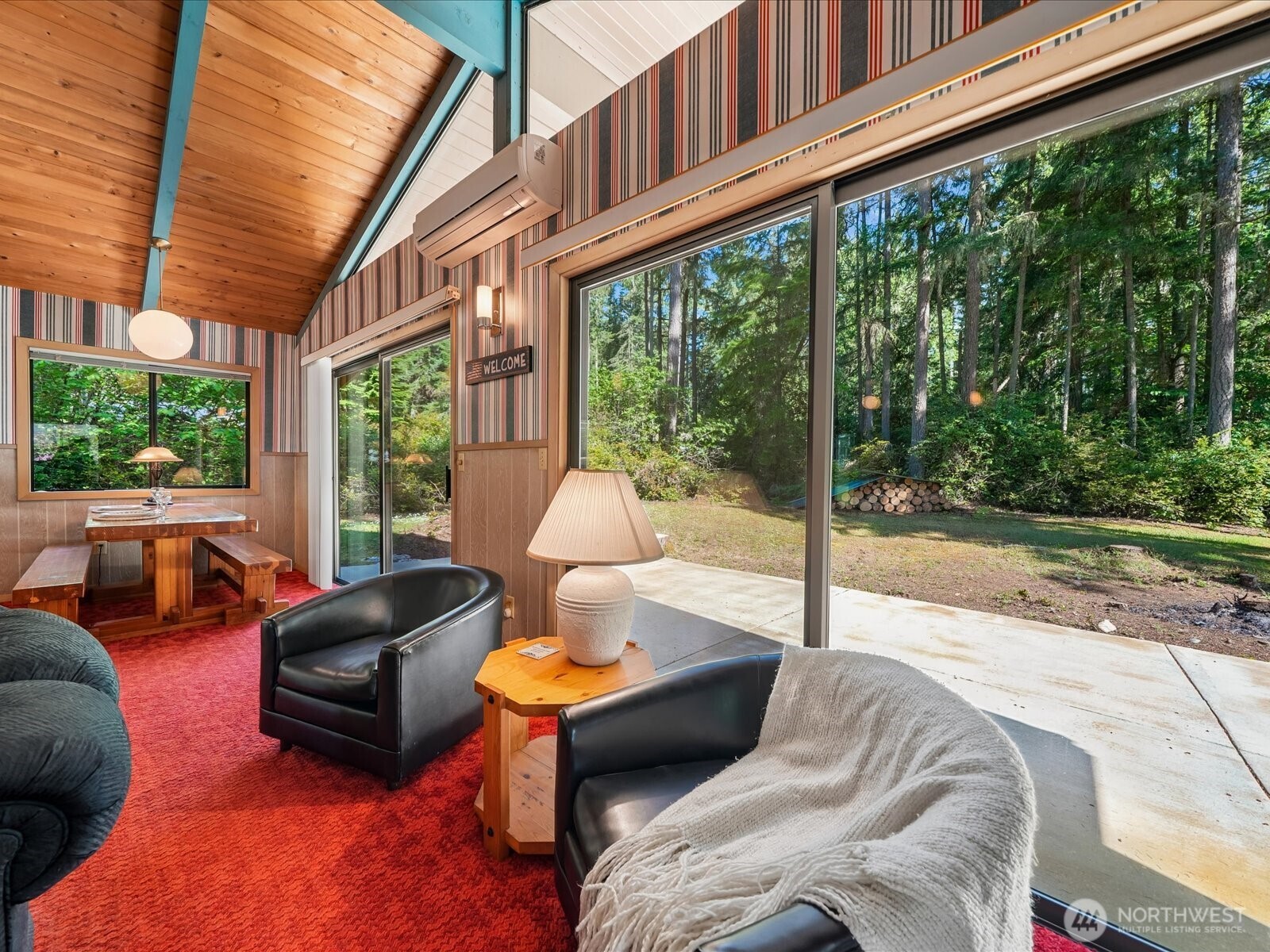 11104 Leschi Circle Property Photo 14