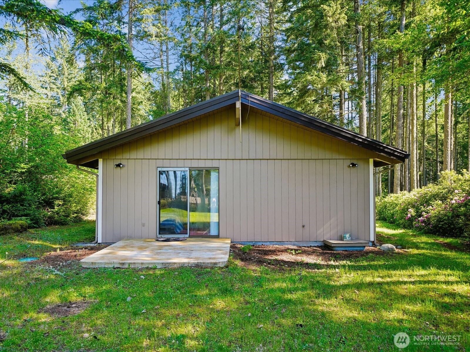 11104 Leschi Circle Property Photo 37