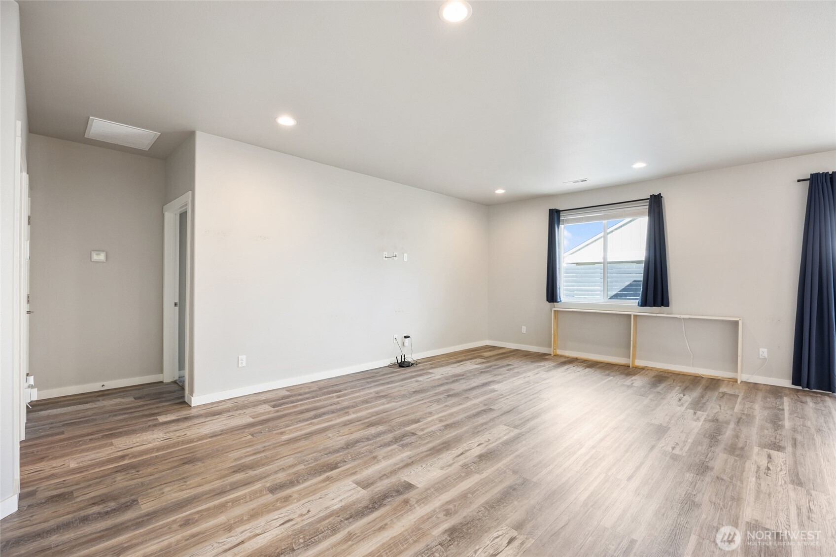 909 Ne 5th Avenue Property Photo 6