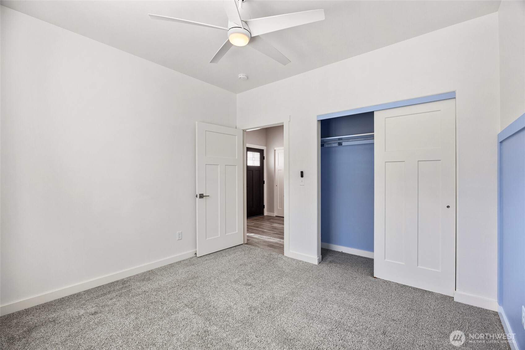 909 Ne 5th Avenue Property Photo 22