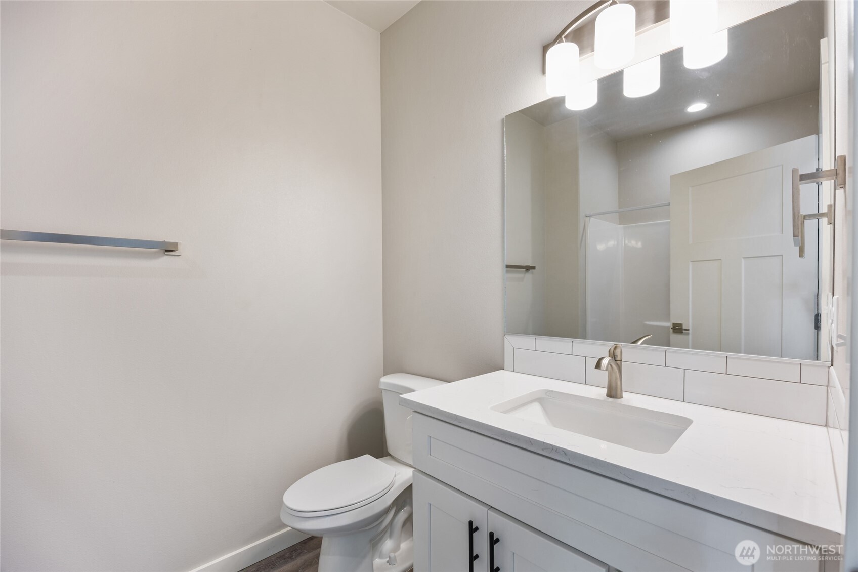 909 Ne 5th Avenue Property Photo 23