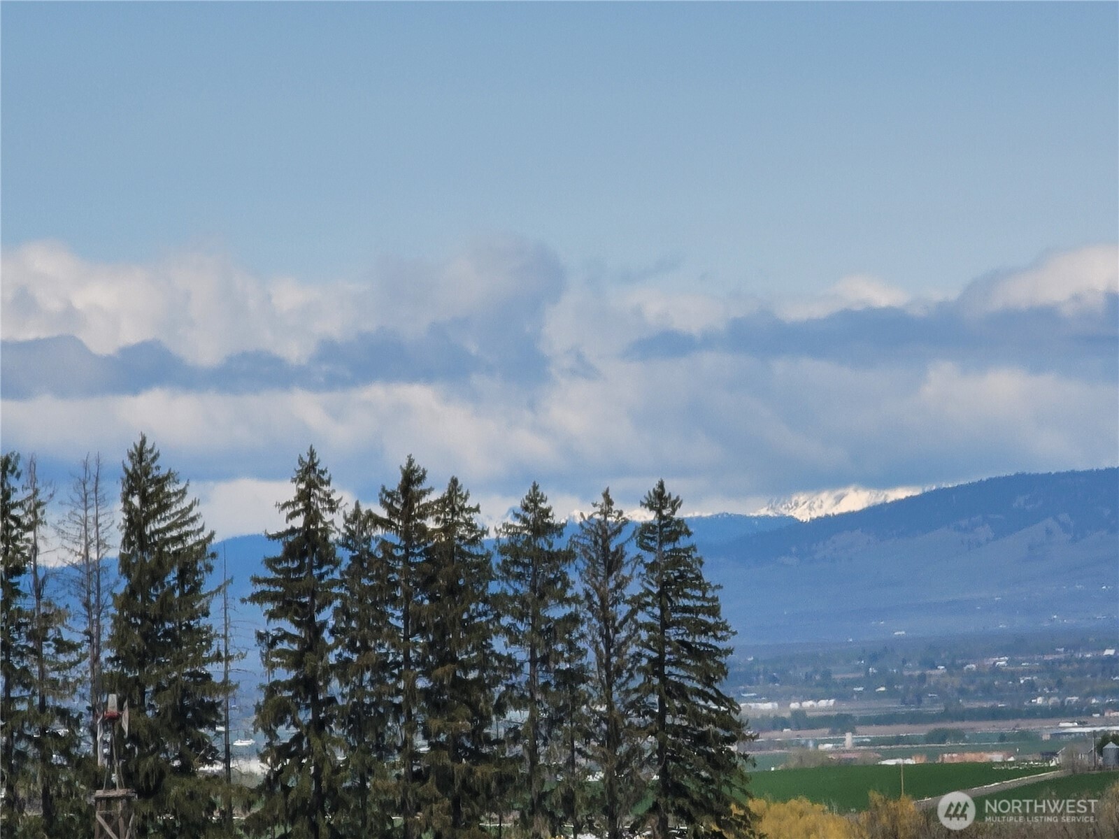 426 Nka Rolling Hill Drive Property Photo 8