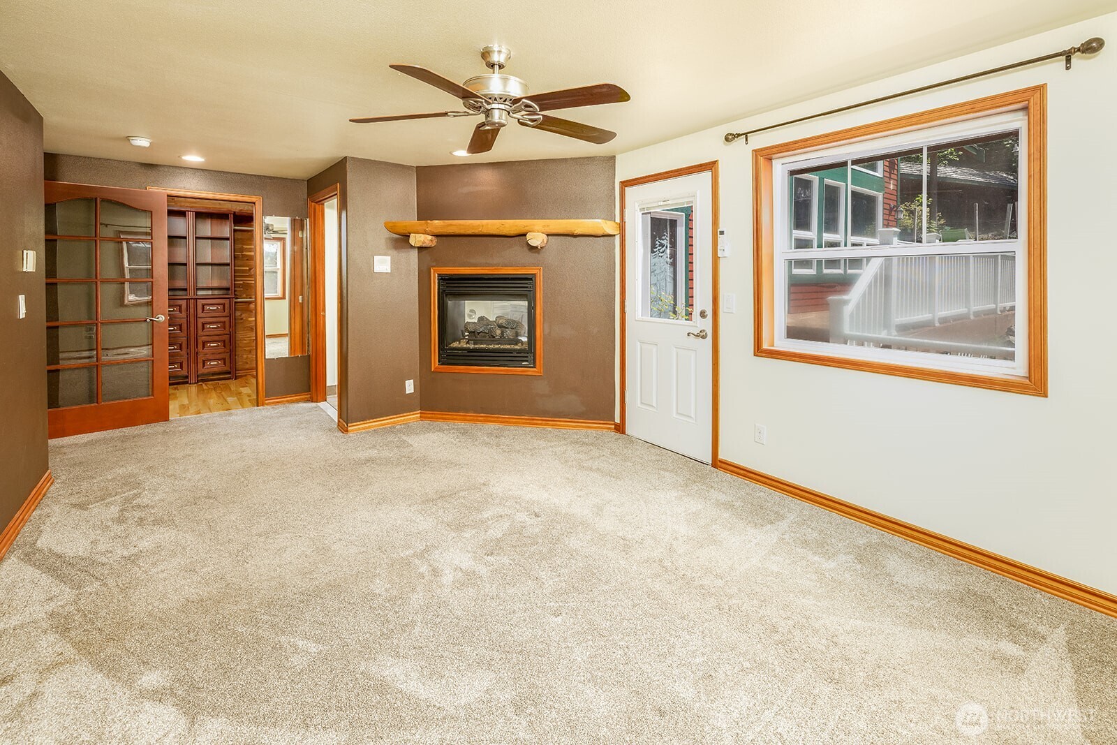 35353 North Shore Drive Property Photo 9