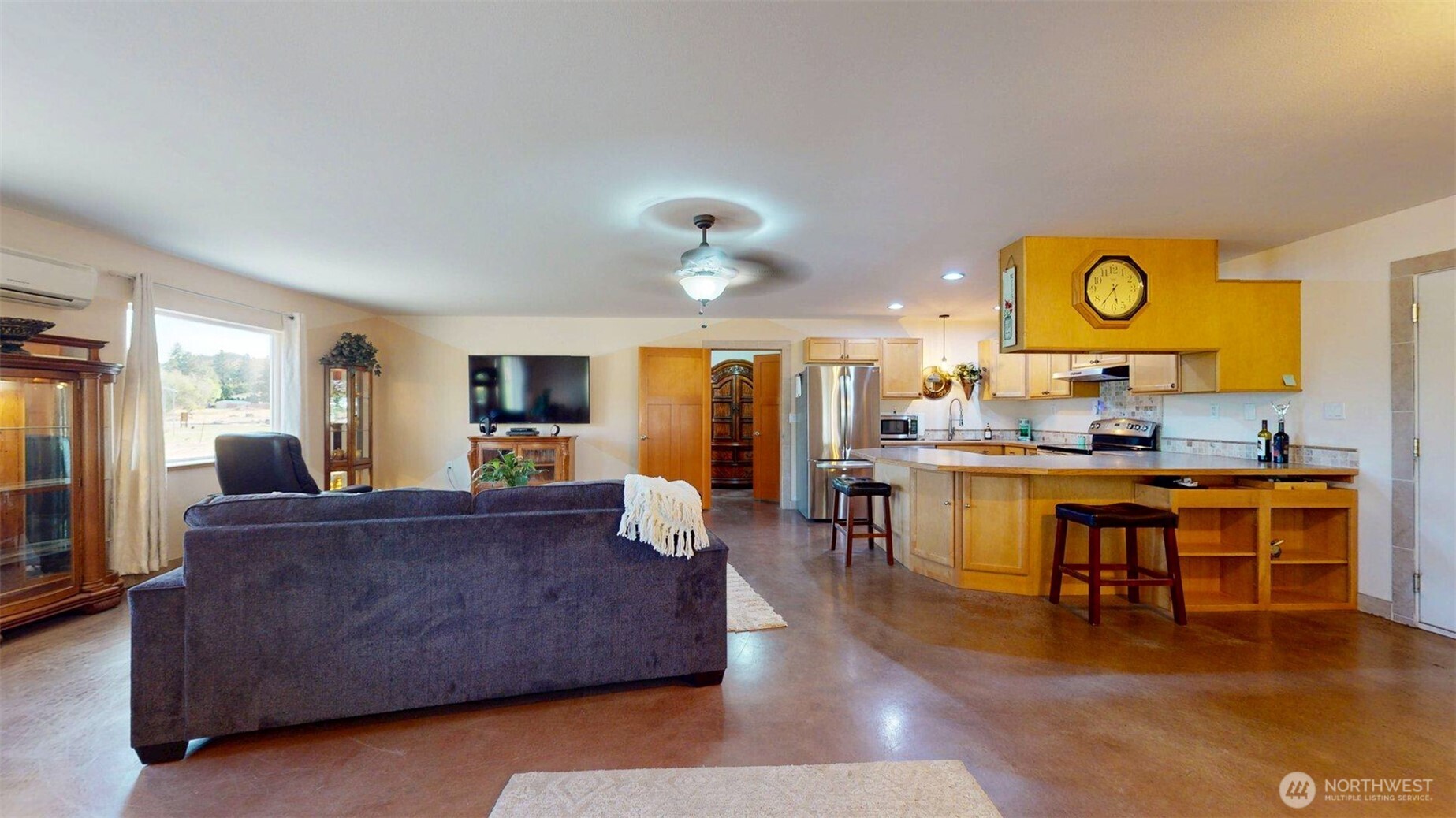 46 Shumway Road Property Photo 8