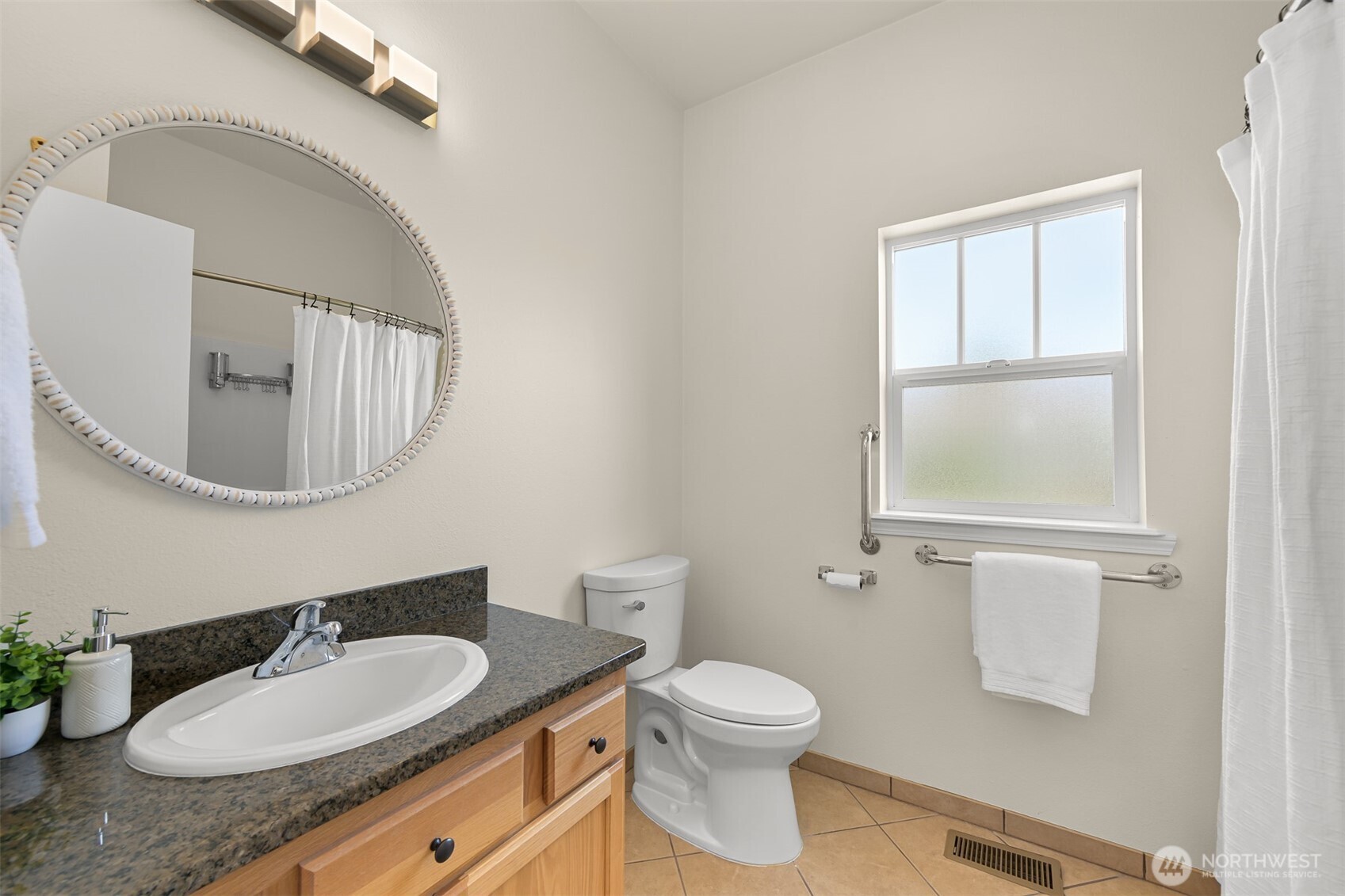 500 Fieldstone Loop 14 Property Photo 21