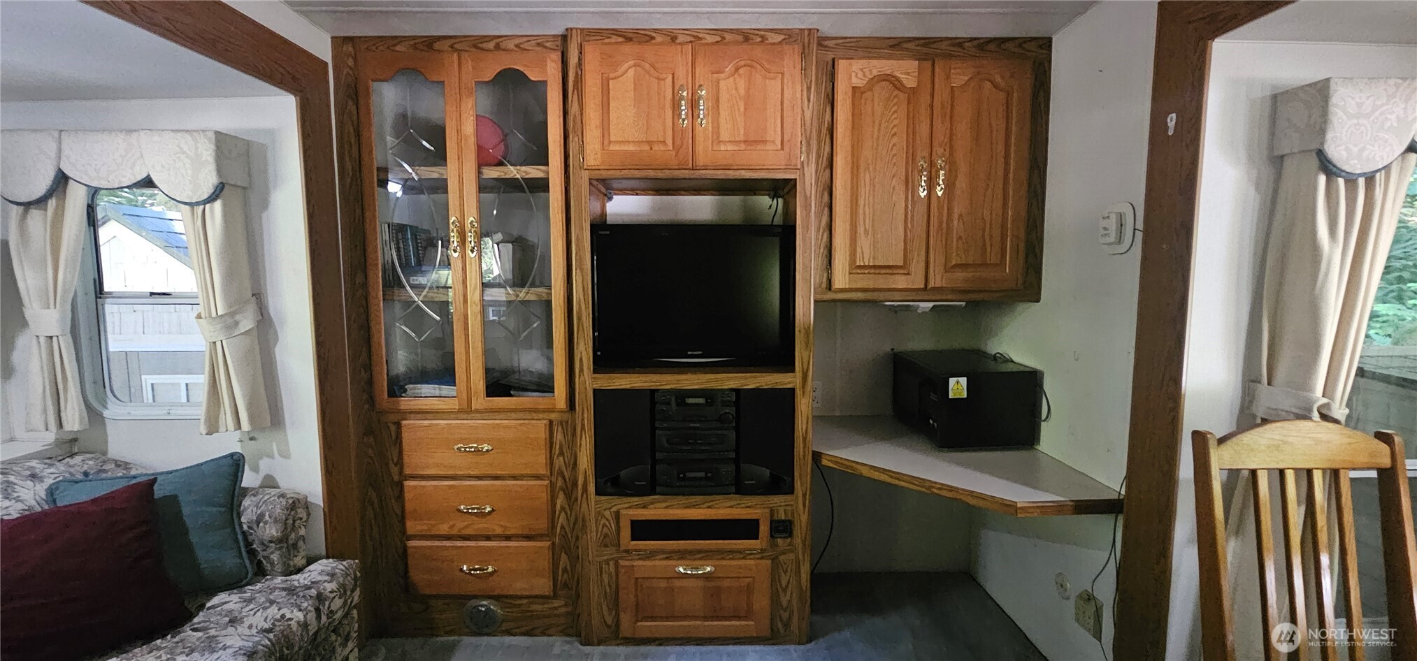 63702 Marblemount Way Property Photo 5