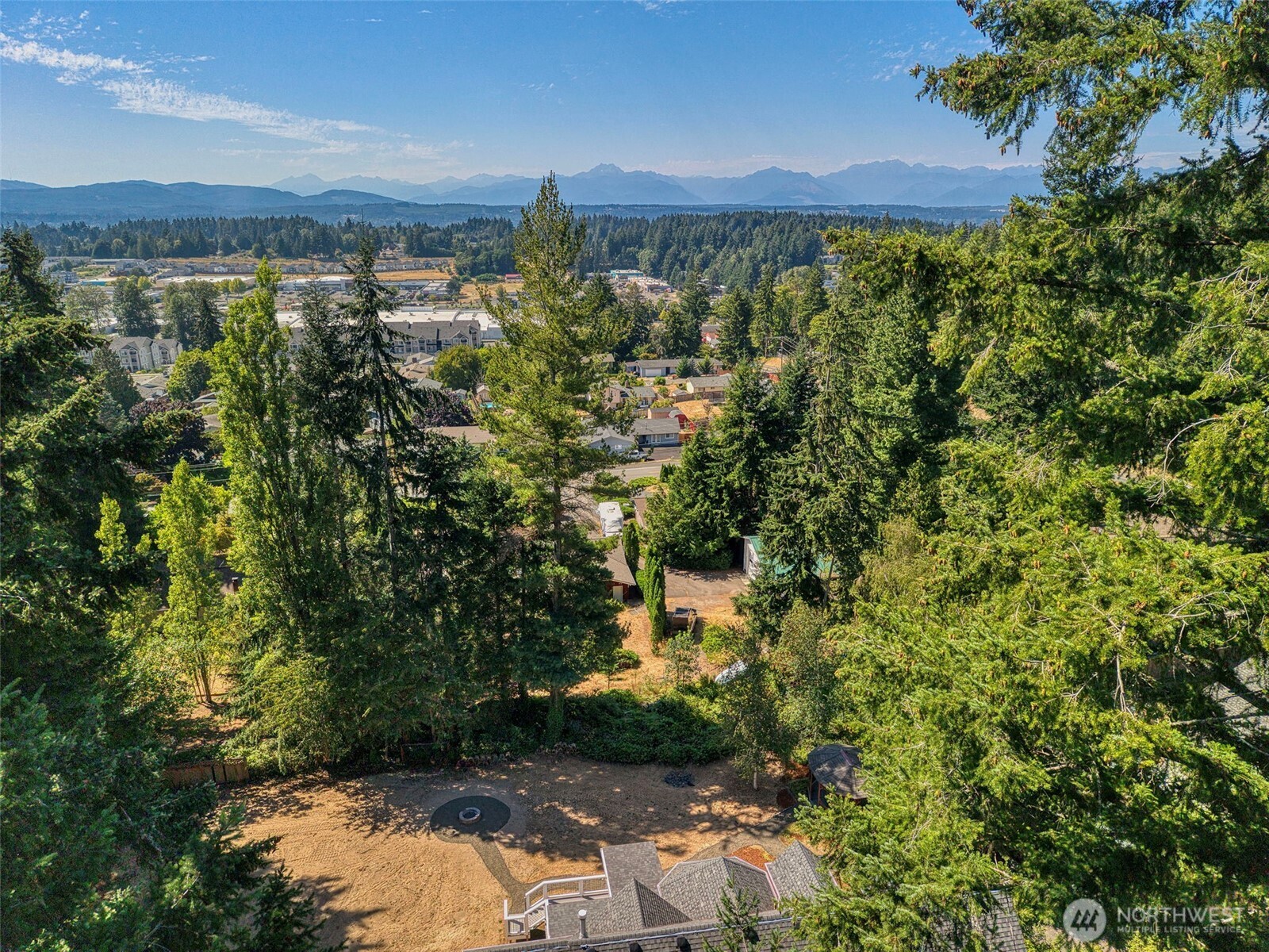 2219 Ne Riddell Road Property Photo 3