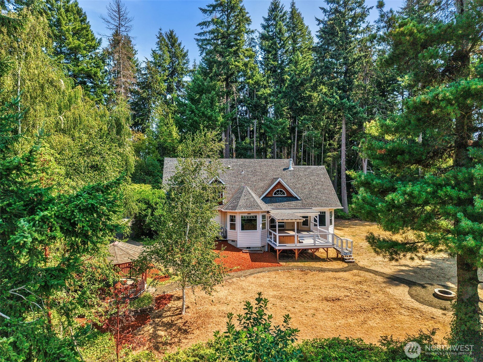 2219 Ne Riddell Road Property Photo 4