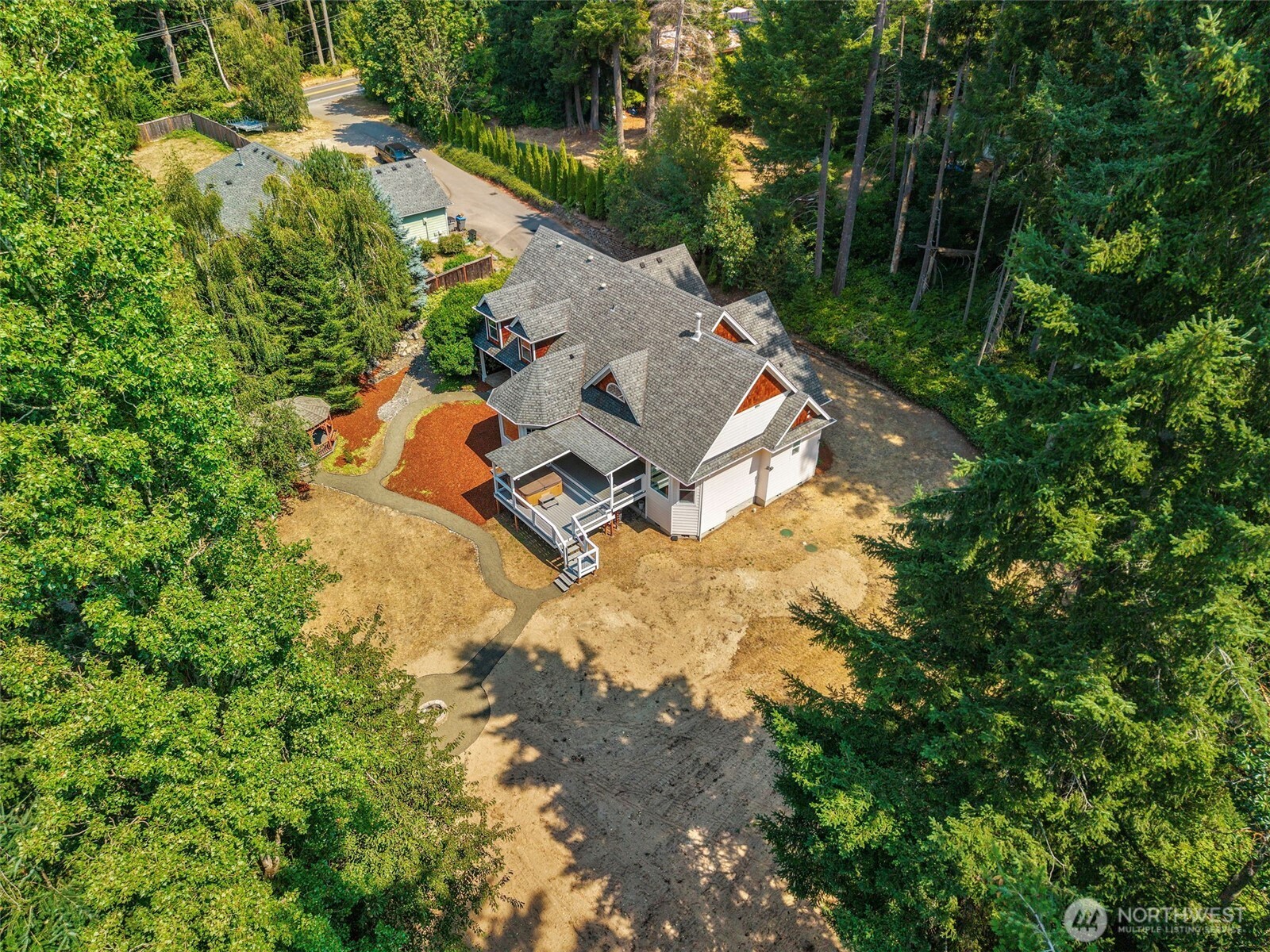 2219 Ne Riddell Road Property Photo 7