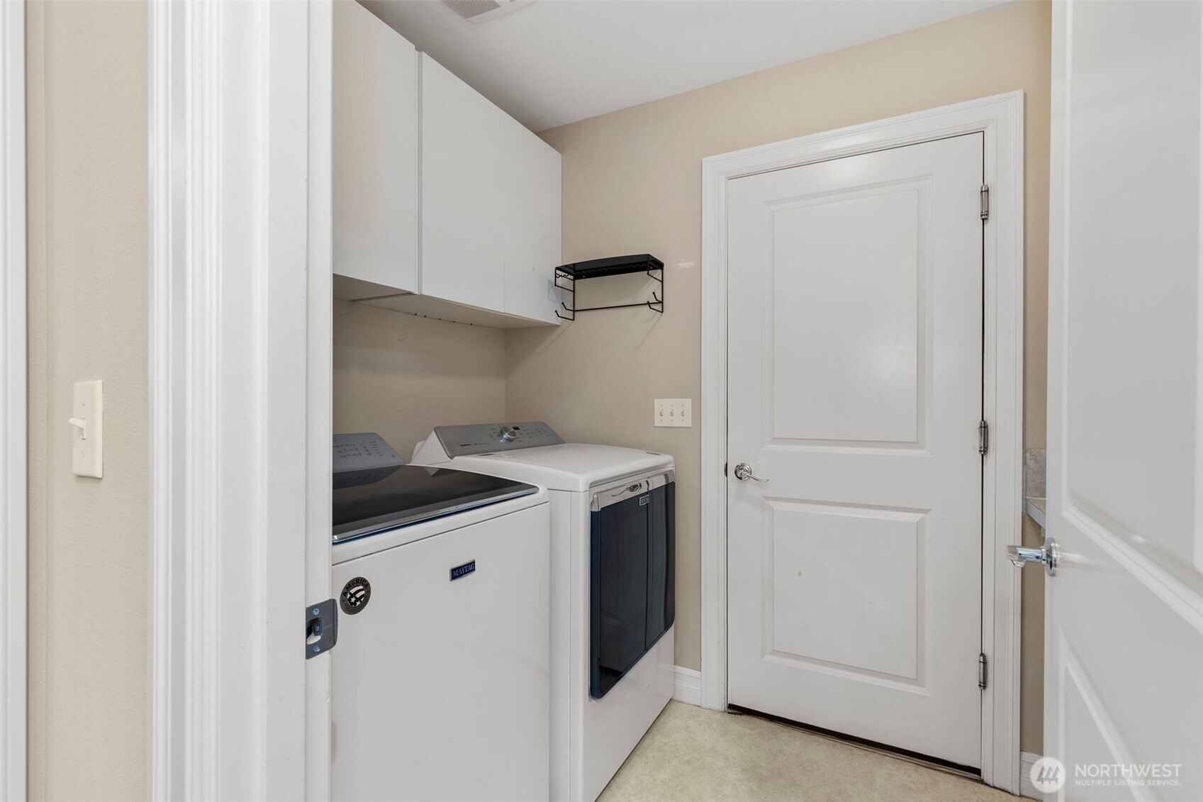 2219 Ne Riddell Road Property Photo 27
