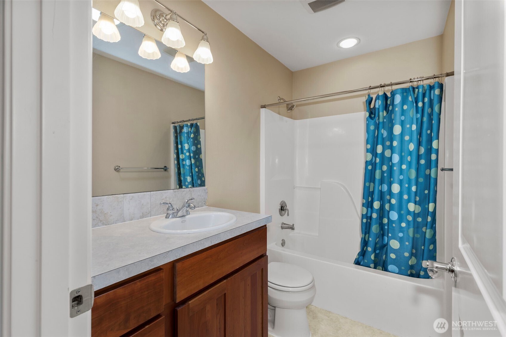 2219 Ne Riddell Road Property Photo 36