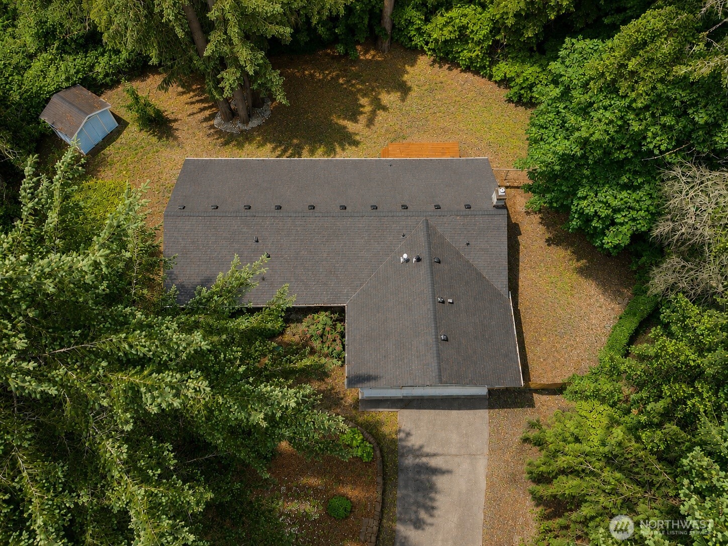 6720 Alder Glen Drive Property Photo 2