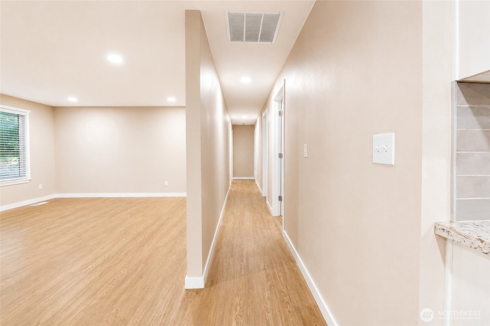 6720 Alder Glen Drive Property Photo 7