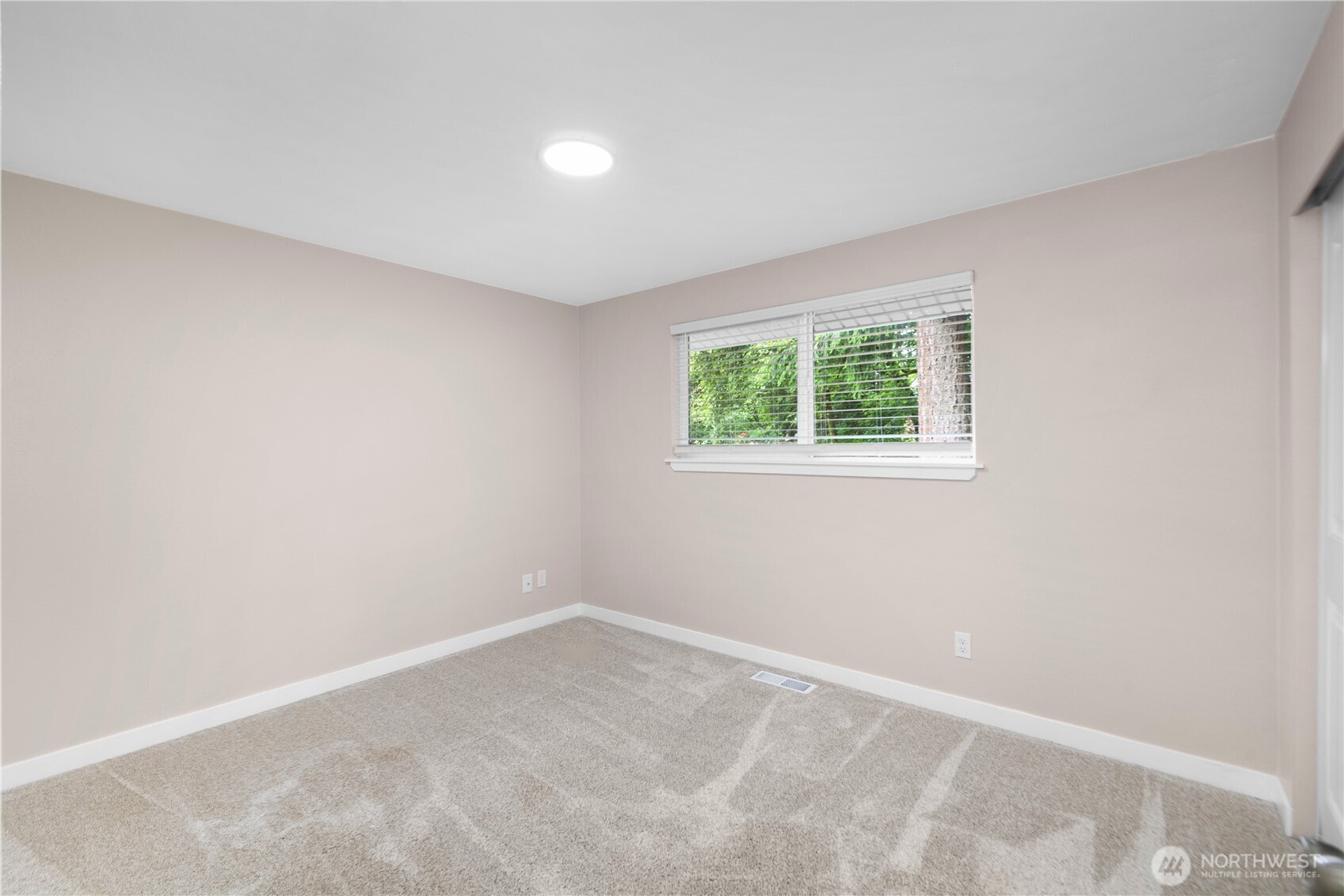 6720 Alder Glen Drive Property Photo 28
