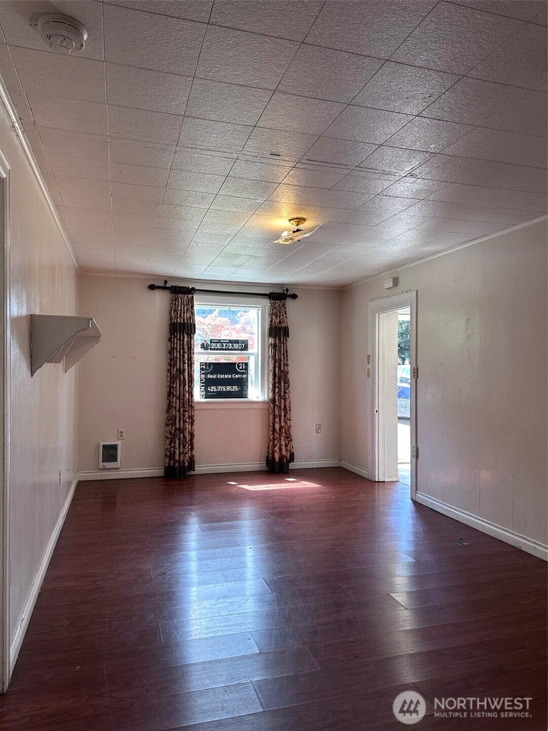 201 123rd Street Property Photo 7