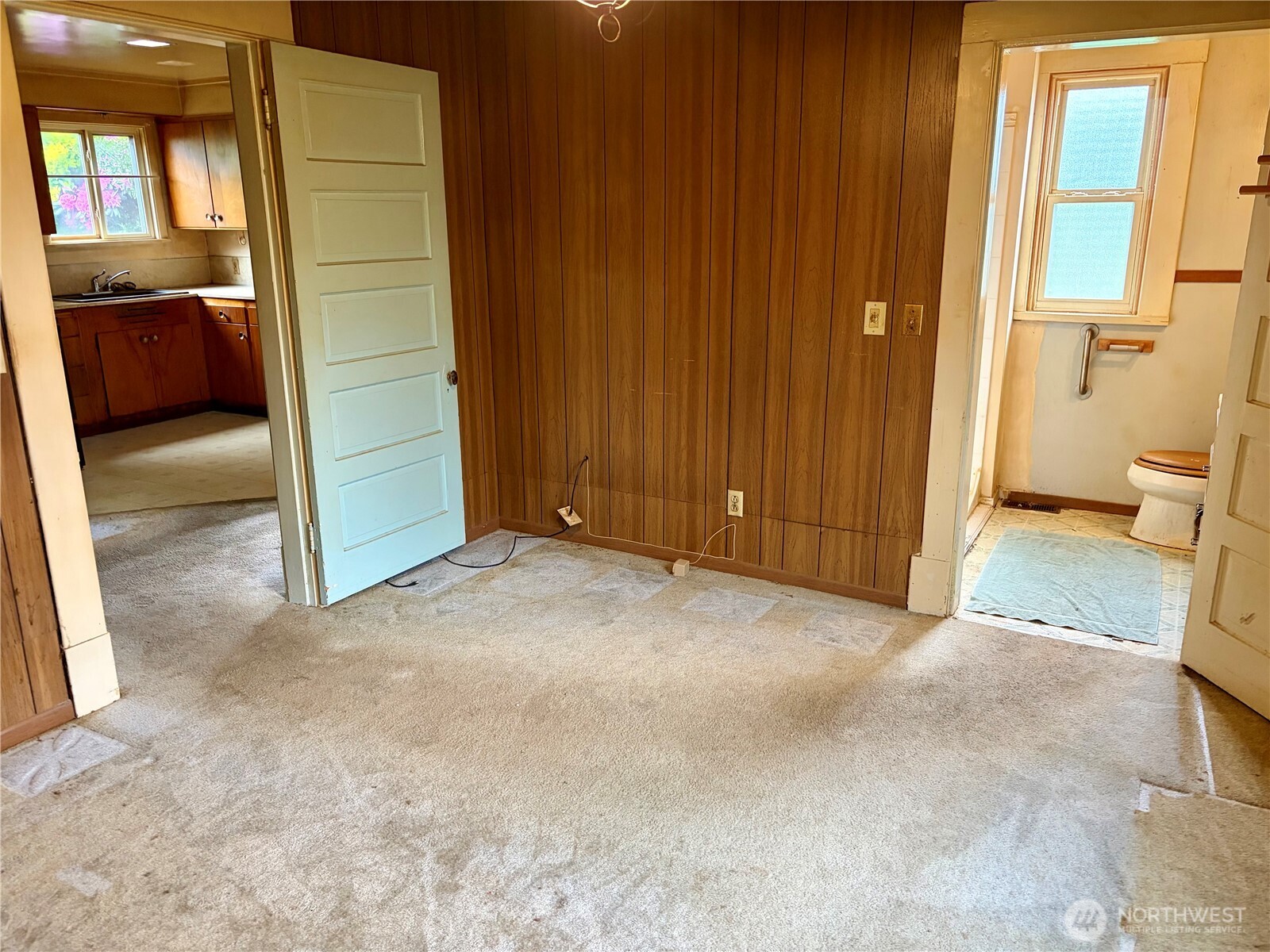 605 Morris Avenue Property Photo 8